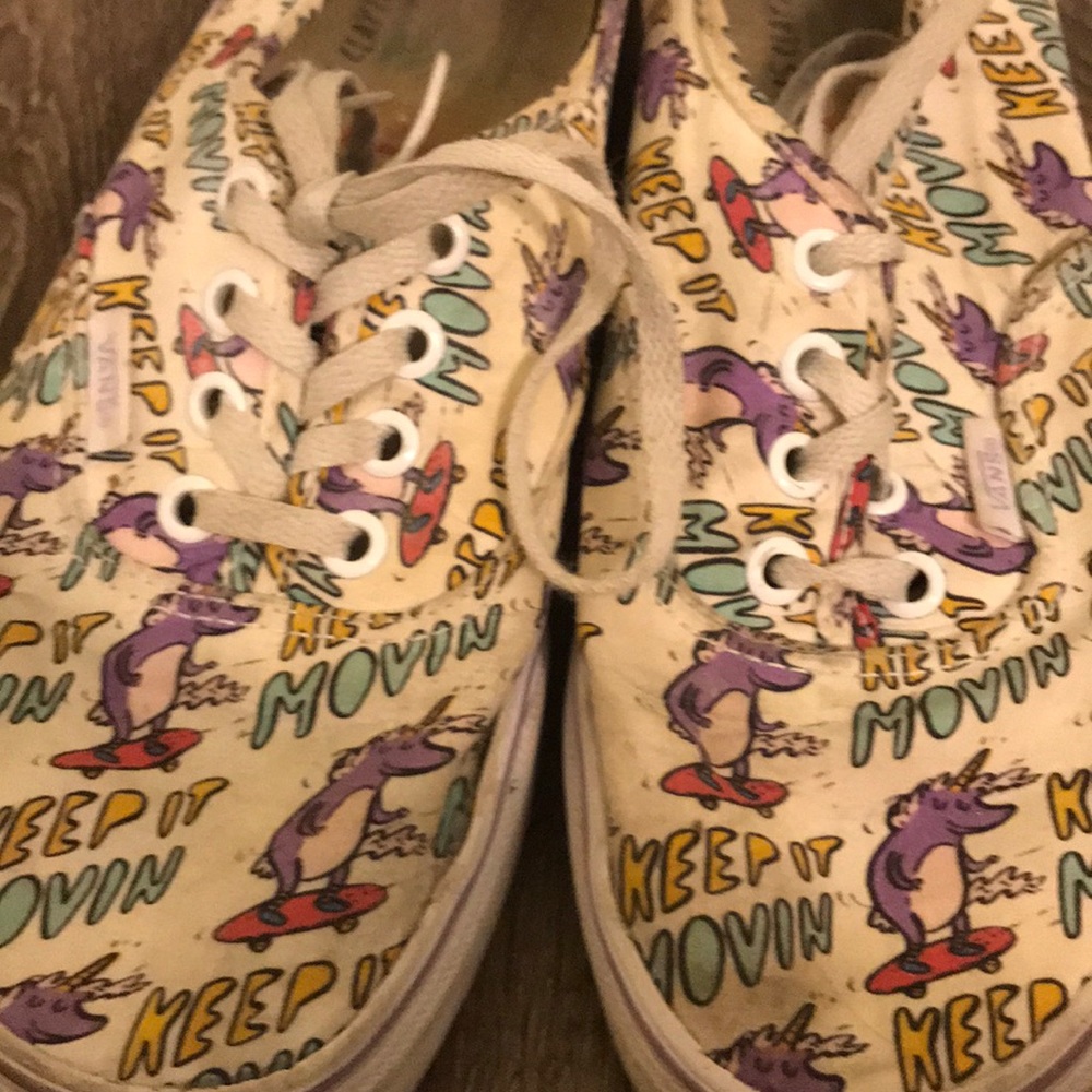 Vans - Picture 5 of 5